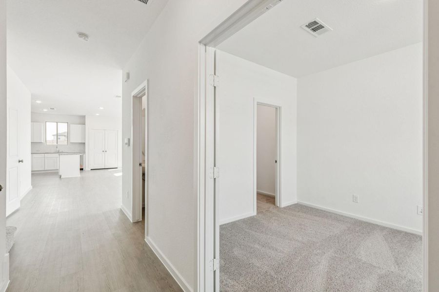 Spacious, unfurnished interior of a new home in River Ranch, Dayton (Image 20).