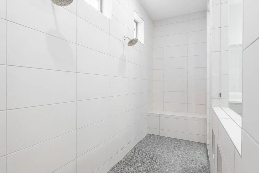 Dakota C Primary bath