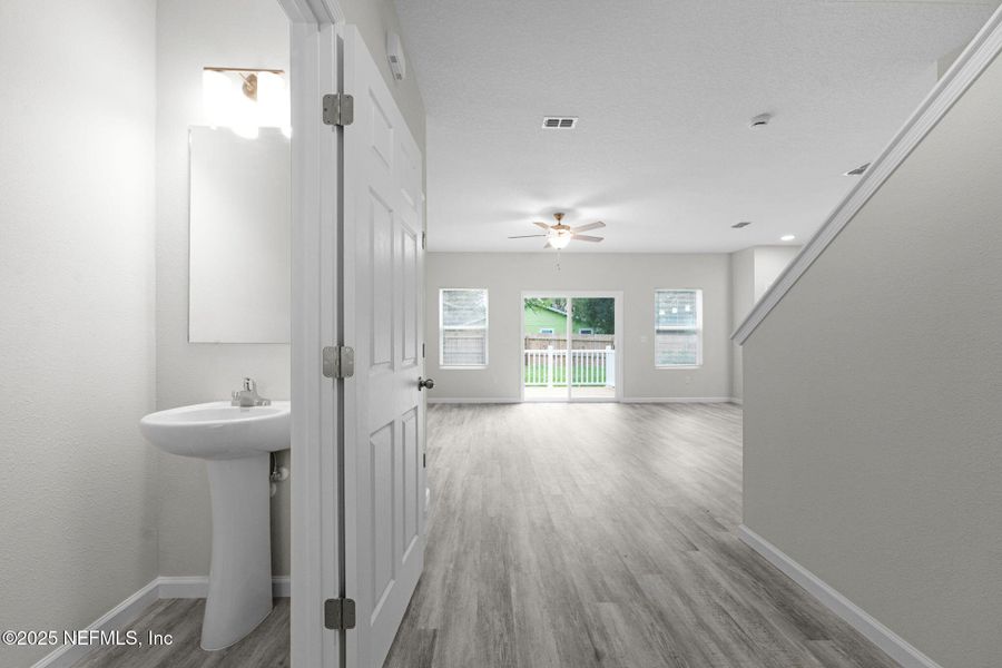 Image 29 of a home in .