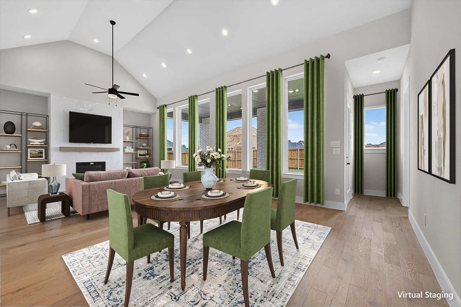 Dining Room/Family Room Dining Room/Family Room