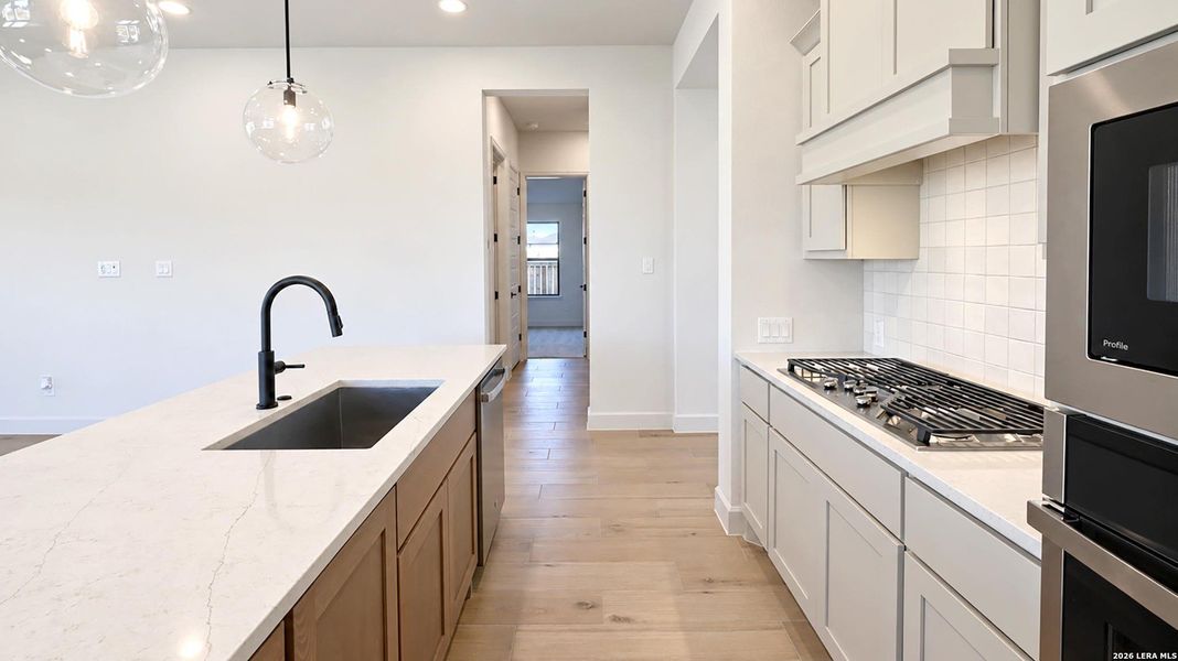 Furnished interior view inside a new home in Mayfair, New Braunfels (Image 8).