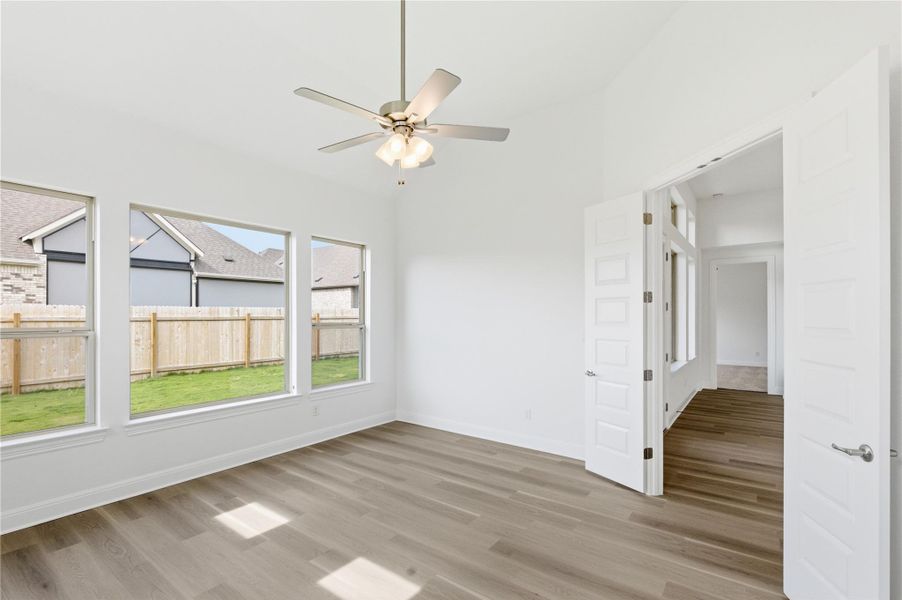 Spacious, unfurnished interior of a new home in Retreat at San Gabriel, Georgetown (Image 24).