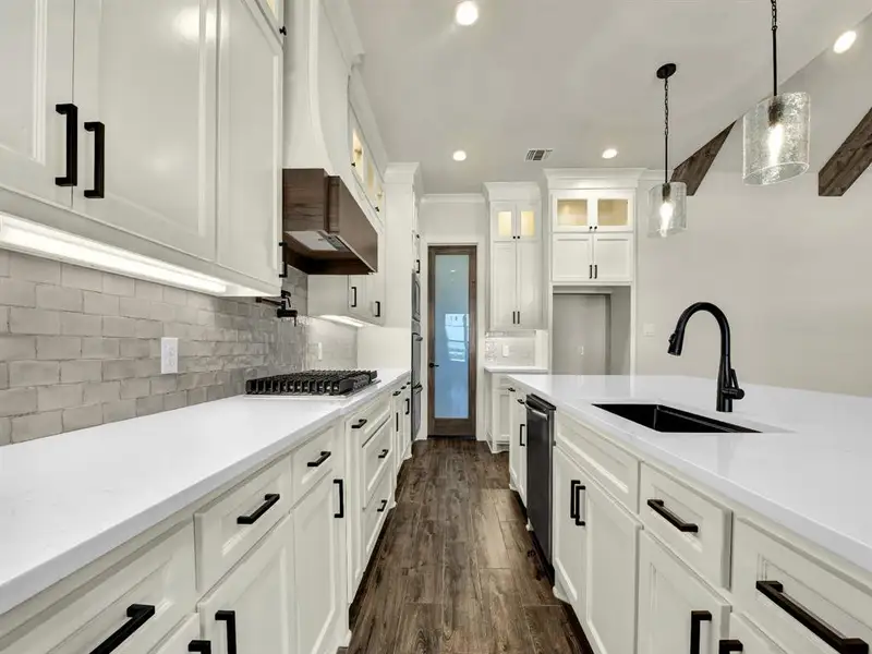 Furnished interior view inside a new home in , Weatherford (Image 6).