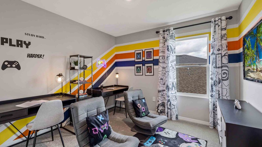Representative furnished interior of a home built from the Robie II by D.R. Horton in Star Farms at Lakewood Ranch, Bradenton (Image 18).