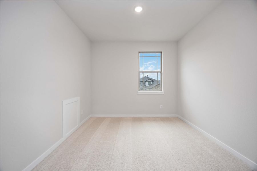 Spacious, unfurnished interior of a new home in Granger Pines, Conroe (Image 12). Spacious, unfurnished interior of a new home in Granger Pines, Conroe (Image 12).