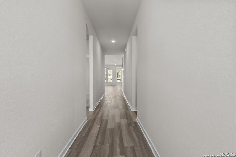 Spacious, unfurnished interior of a new home in Stillwater Ranch, San Antonio (Image 23).