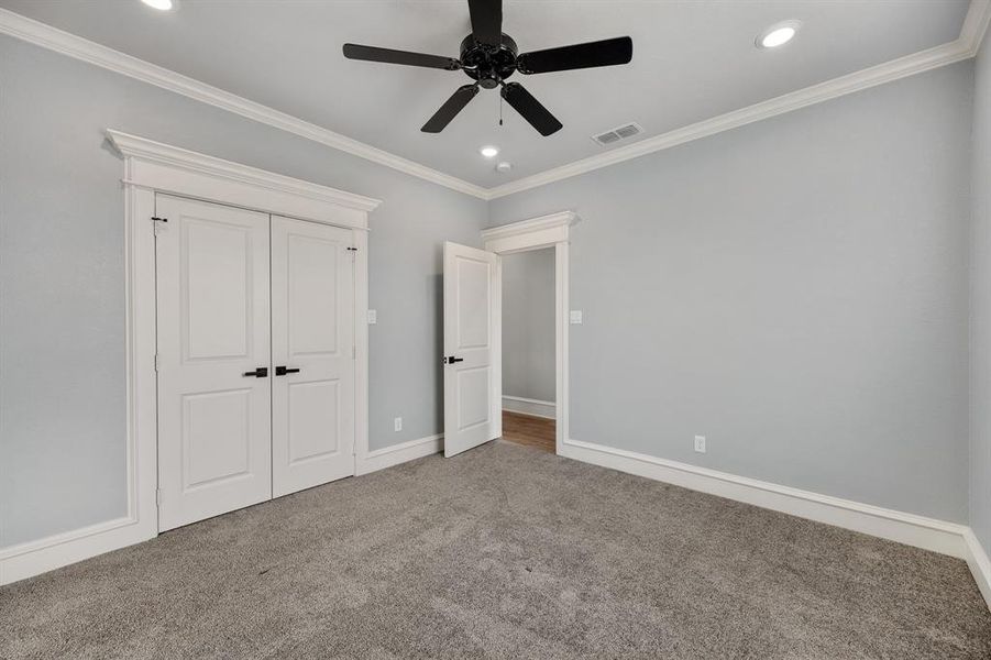 Spacious, unfurnished interior of a new home in , Tyler (Image 29).