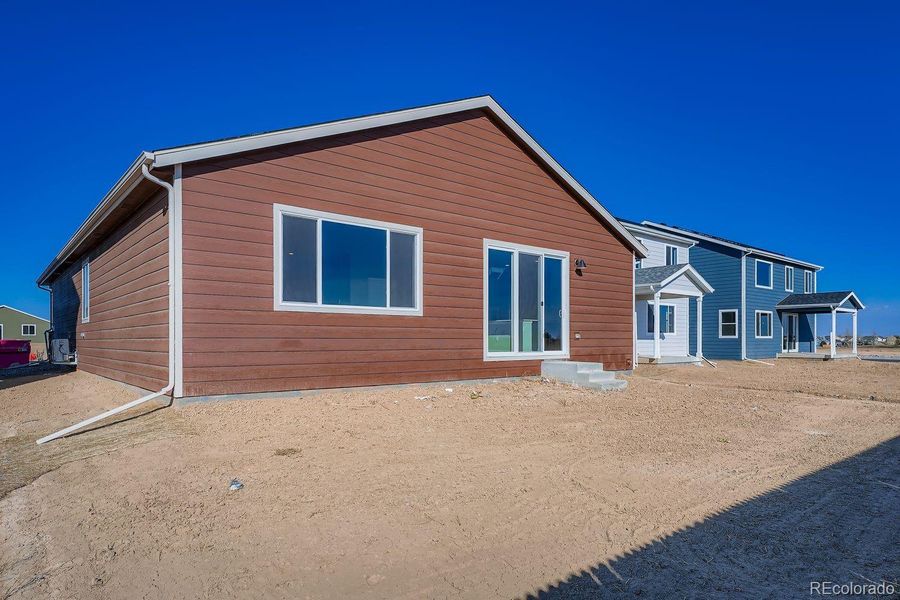 Exterior details and patio area of a home in Wolf Creek Run, Strasburg (Image 3).