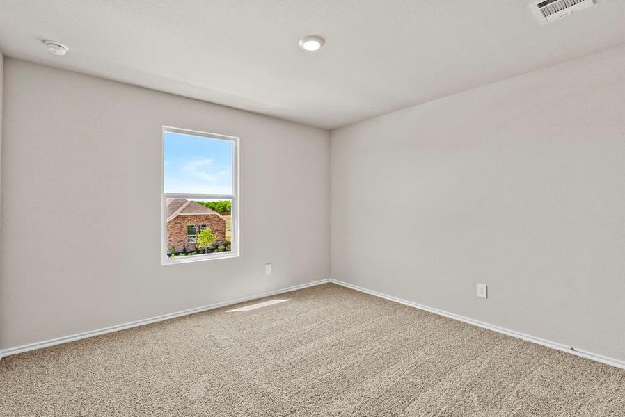 Spacious, unfurnished interior of a new home in Orchard Village, Fort Worth (Image 26).