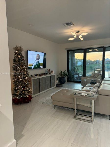 Furnished interior view inside a new home in , Port St. Lucie (Image 28).