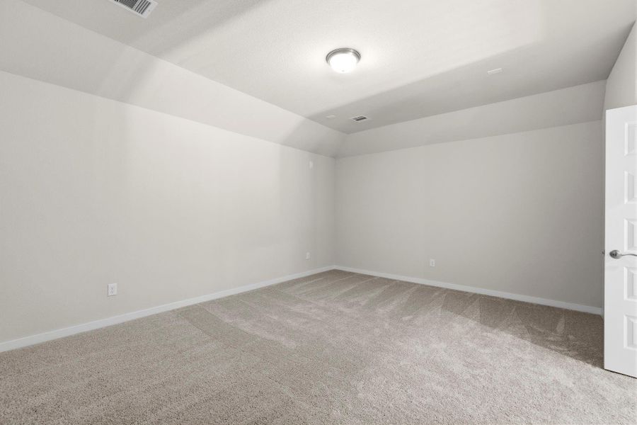 Spacious, unfurnished interior of a new home in Barton Creek Ranch, Conroe (Image 36). Spacious, unfurnished interior of a new home in Barton Creek Ranch, Conroe (Image 36).