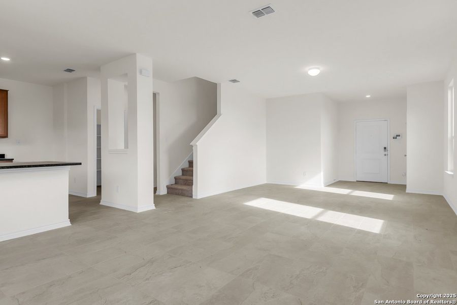 Spacious, unfurnished interior of a new home in Medina Crossing, Von Ormy (Image 14).