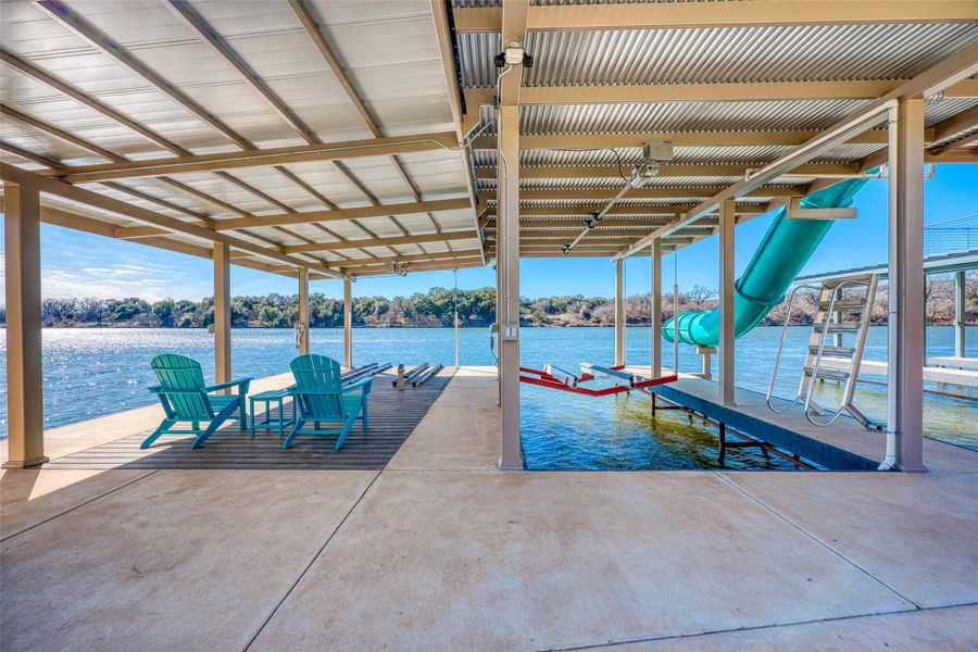 Boat lift, lifts for two jet skis.