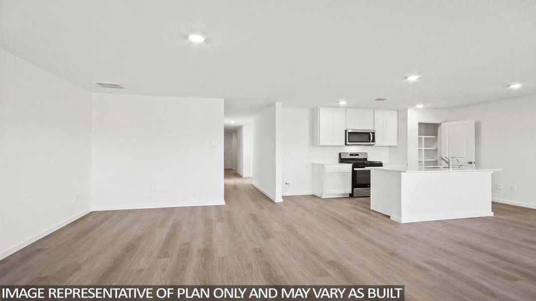 Spacious, unfurnished interior of a new home in New Waverly Station, New Waverly (Image 18). Spacious, unfurnished interior of a new home in New Waverly Station, New Waverly (Image 18).
