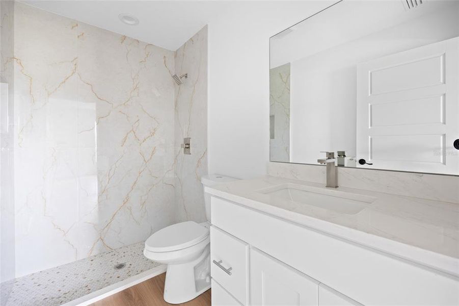 Furnished interior view inside a new home in , Dunnellon (Image 6).