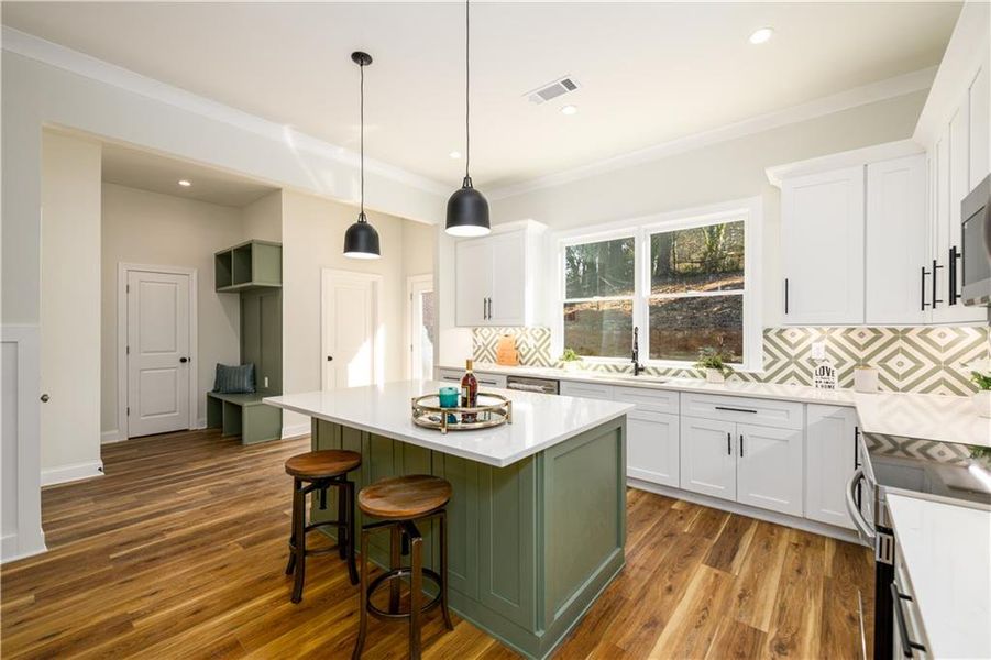 Furnished interior view inside a new home in , Atlanta (Image 35).