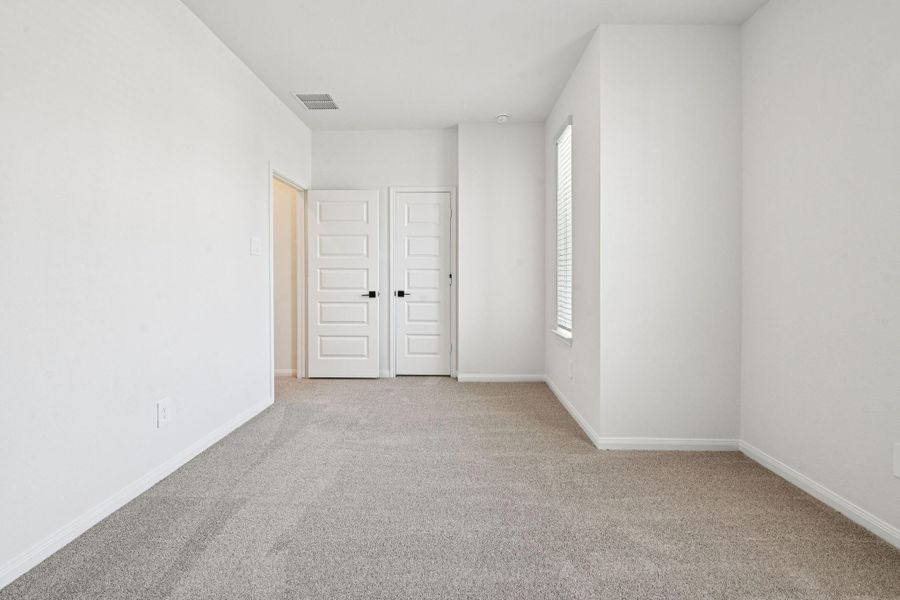 Spacious, unfurnished interior of a new home in Pinewood Trails - Luxe Series, Atascocita (Image 35). Spacious, unfurnished interior of a new home in Pinewood Trails - Luxe Series, Atascocita (Image 35).