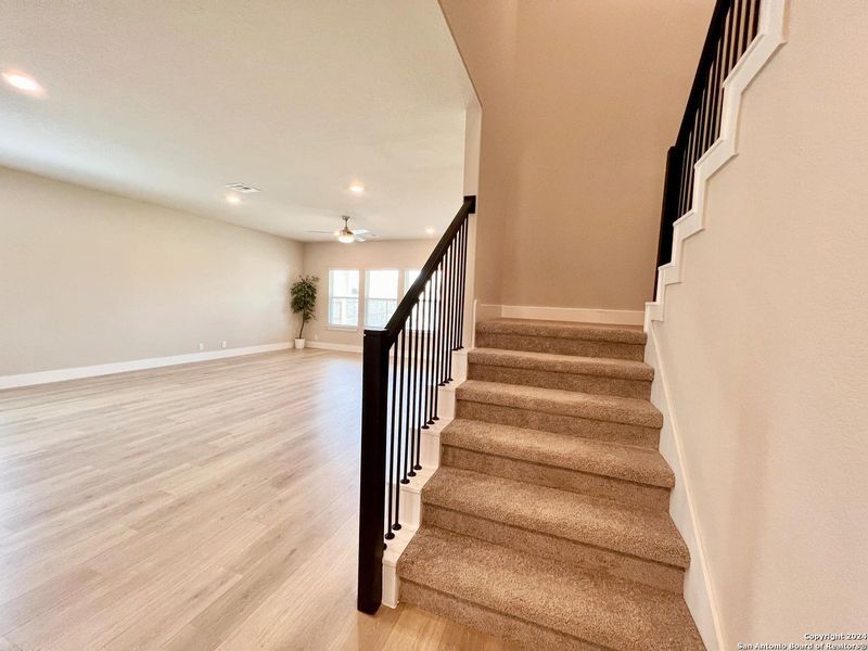 Spacious, unfurnished interior of a new home in Brookstone Creek, San Antonio (Image 38). Spacious, unfurnished interior of a new home in Brookstone Creek, San Antonio (Image 38).