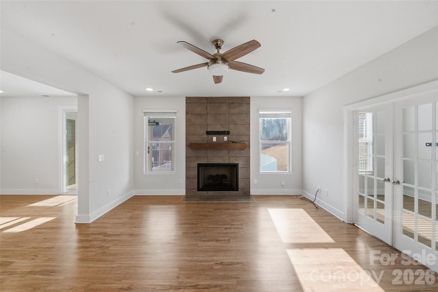 Spacious, unfurnished interior of a new home in , Charlotte (Image 25).