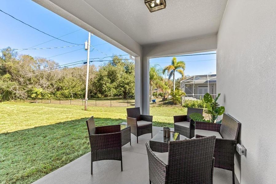 8836-97th-Ct-HigMedia-044-1280