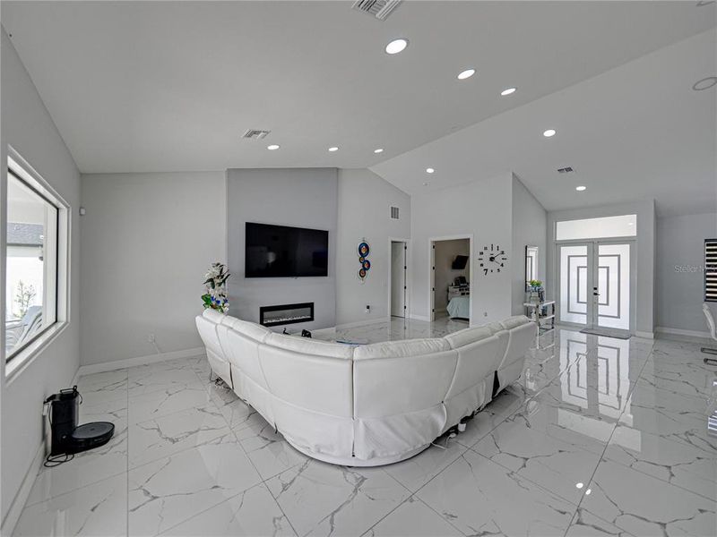 Furnished interior view inside a new home in , Lakeland (Image 42).