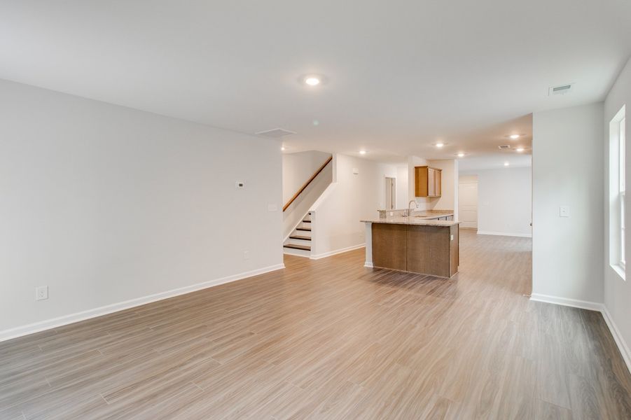 Spacious, unfurnished interior of a new home in Ellington, Elgin (Image 32).