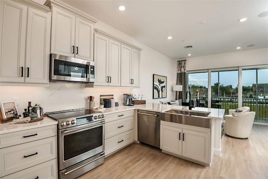 Furnished interior view inside a new home in Seahaven, Punta Gorda (Image 16).