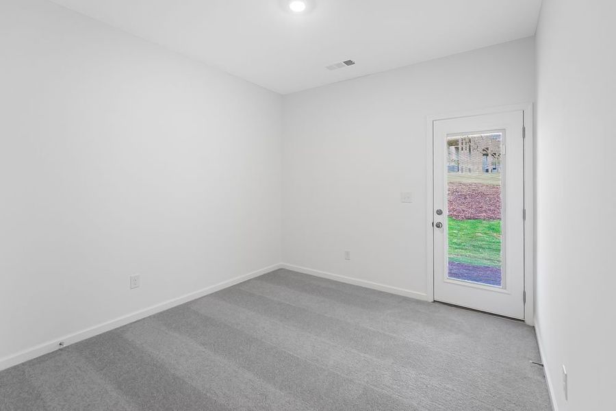 Spacious, unfurnished interior of a new home in Chandler Run, Tucker (Image 12).