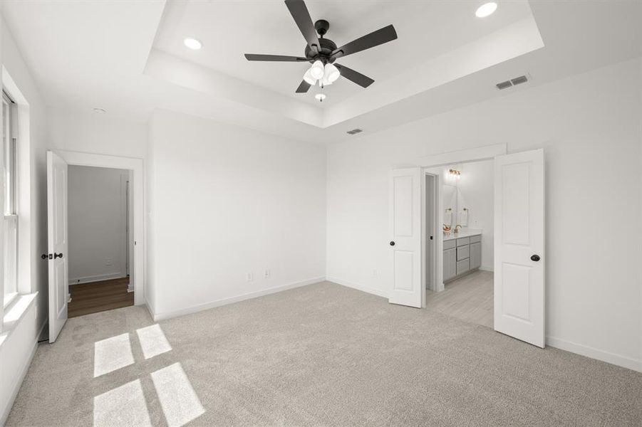 372 Deer Ridge-  Primary Suite-1