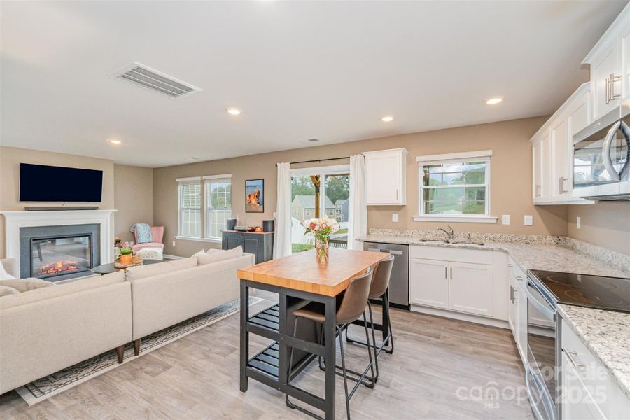 Furnished interior view inside a new home in , Dallas (Image 6). Furnished interior view inside a new home in , Dallas (Image 6).