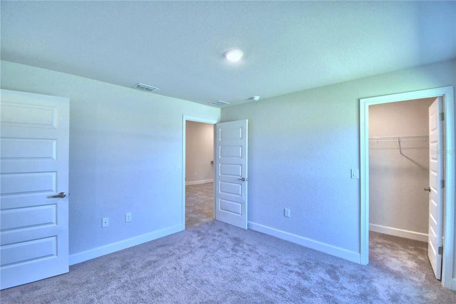 Spacious, unfurnished interior of a new home in Cadence Crossing, Auburndale (Image 26).