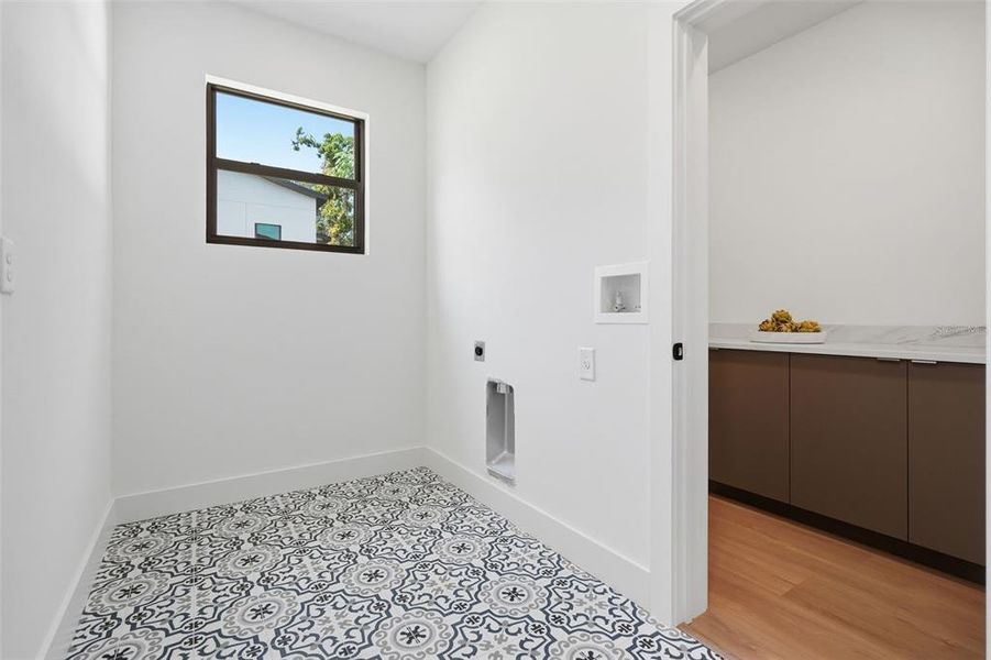 Spacious, unfurnished interior of a new home in , St. Petersburg (Image 54). Spacious, unfurnished interior of a new home in , St. Petersburg (Image 54).