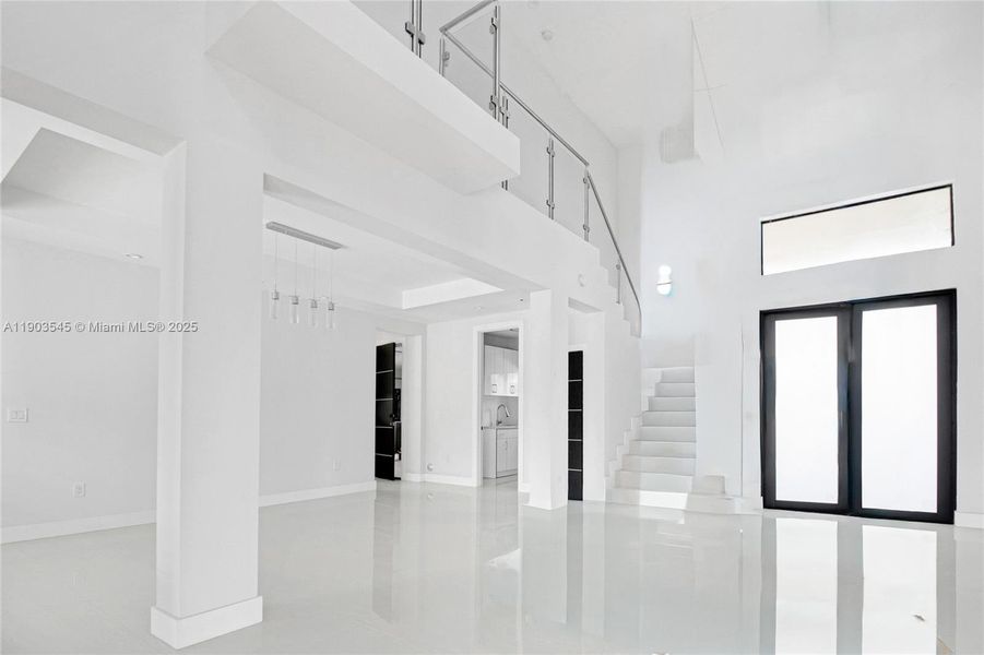 Spacious, unfurnished interior of a new home in , Miami (Image 11).