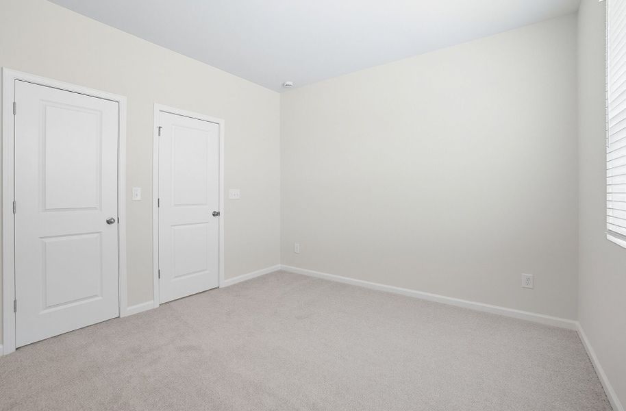 Spacious, unfurnished interior of a new home in Waxhaw Landing, Monroe (Image 22).