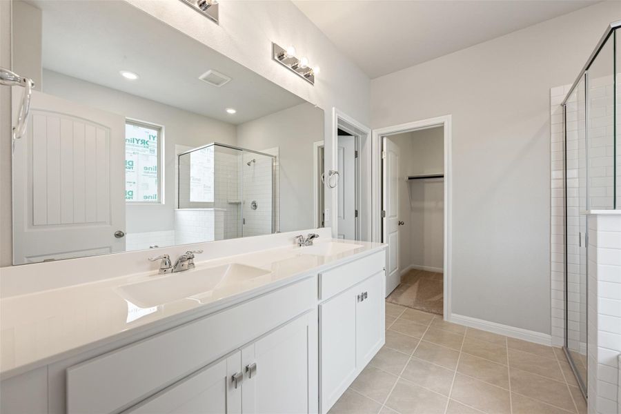 Photos are representative images and renderings for illustrative purposes only. Actual structural options and design images of the home may vary.