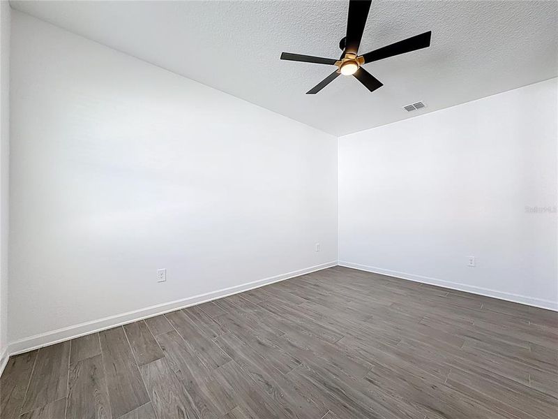 Spacious, unfurnished interior of a new home in Bridgewalk, St. Cloud (Image 38).
