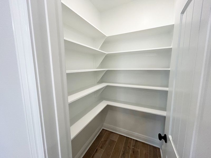 Spacious, unfurnished interior of a new home in Natureview, Freeport (Image 12).