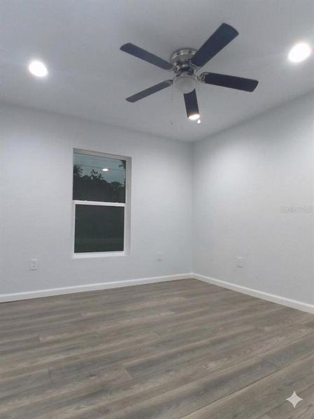 Spacious, unfurnished interior of a new home in , Sebring (Image 14).