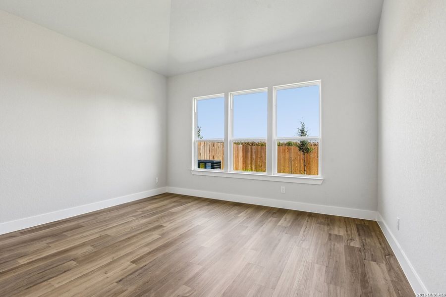 Spacious, unfurnished interior of a new home in Weltner Farms 60’s, New Braunfels (Image 22). Spacious, unfurnished interior of a new home in Weltner Farms 60’s, New Braunfels (Image 22).