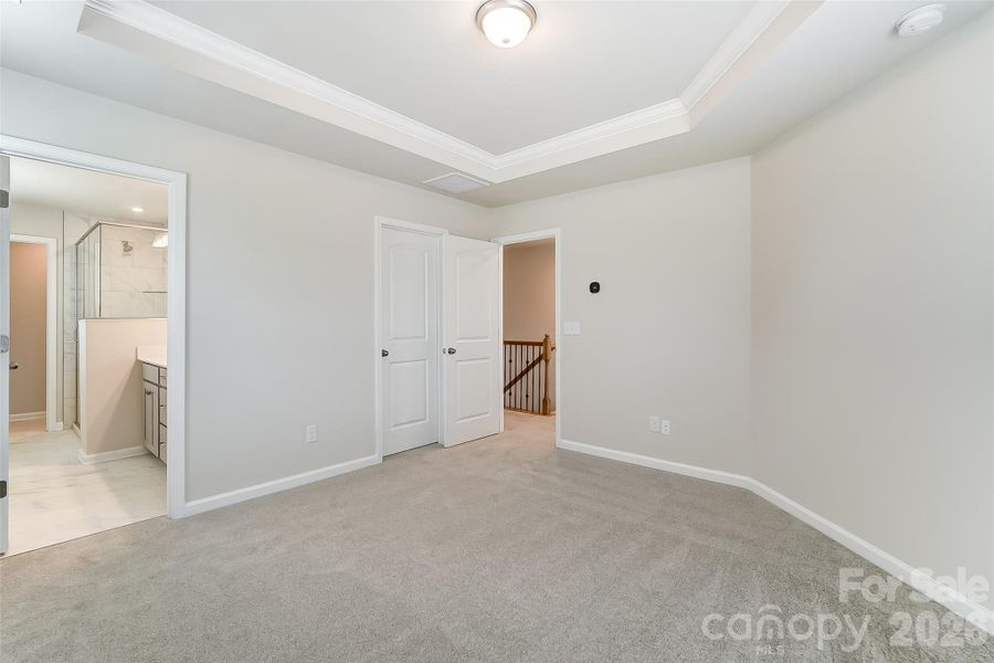 Spacious, unfurnished interior of a new home in Cheyney, Charlotte (Image 33).