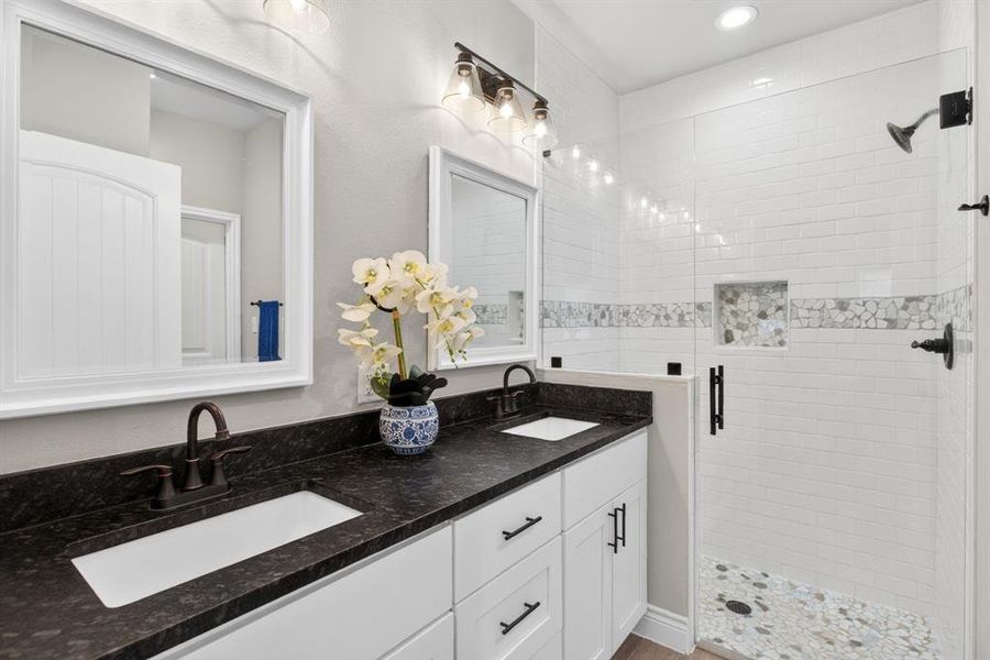 Furnished interior view inside a new home in , Granbury (Image 16).
