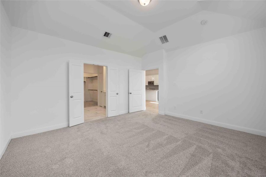 Spacious, unfurnished interior of a new home in Sienna, Missouri City (Image 30). Spacious, unfurnished interior of a new home in Sienna, Missouri City (Image 30).
