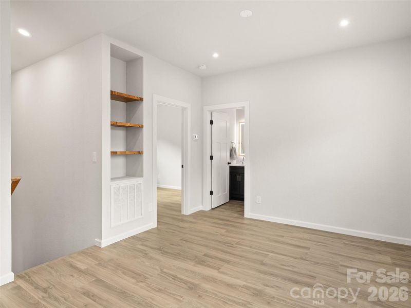 Spacious, unfurnished interior of a new home in , Waynesville (Image 13).