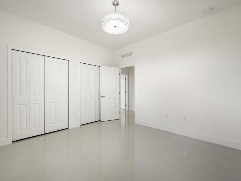 upstairs norht bedroom