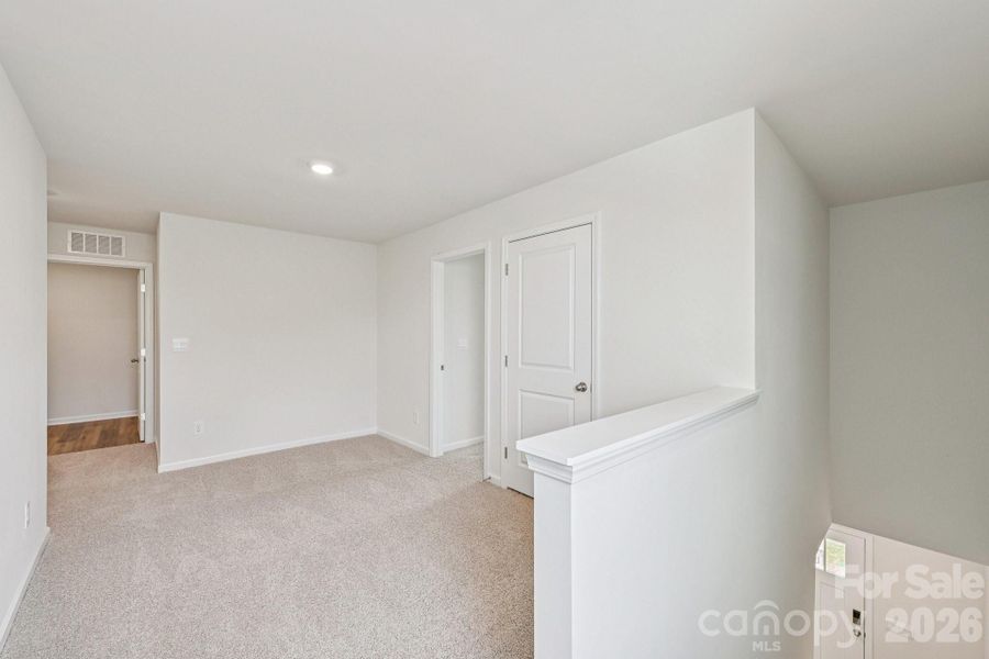 Spacious, unfurnished interior of a new home in Laurelbrook, Sherrills Ford (Image 27).