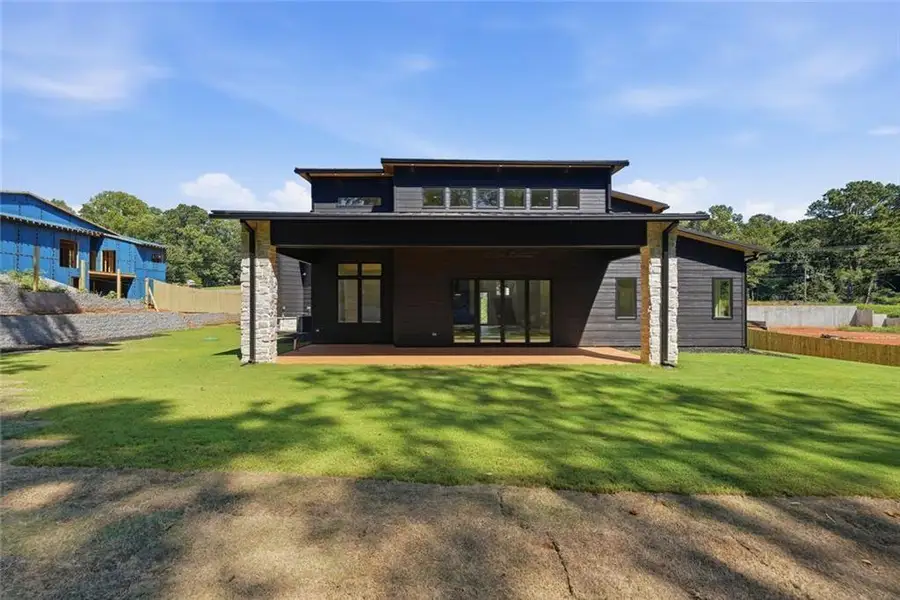 Exterior details and patio area of a home in , Gainesville (Image 4).