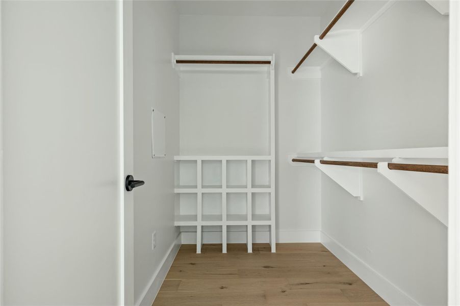Spacious, unfurnished interior of a new home in , Austin (Image 25).