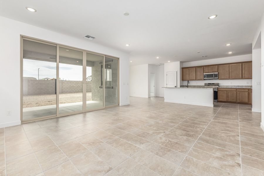 Spacious, unfurnished interior of a new home in Bentridge, Buckeye (Image 7). Spacious, unfurnished interior of a new home in Bentridge, Buckeye (Image 7).