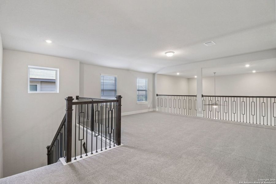 Spacious, unfurnished interior of a new home in Fox Falls, Boerne (Image 37).