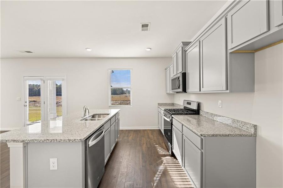 Furnished interior view inside a new home in Twin Lakes, Hoschton (Image 23).